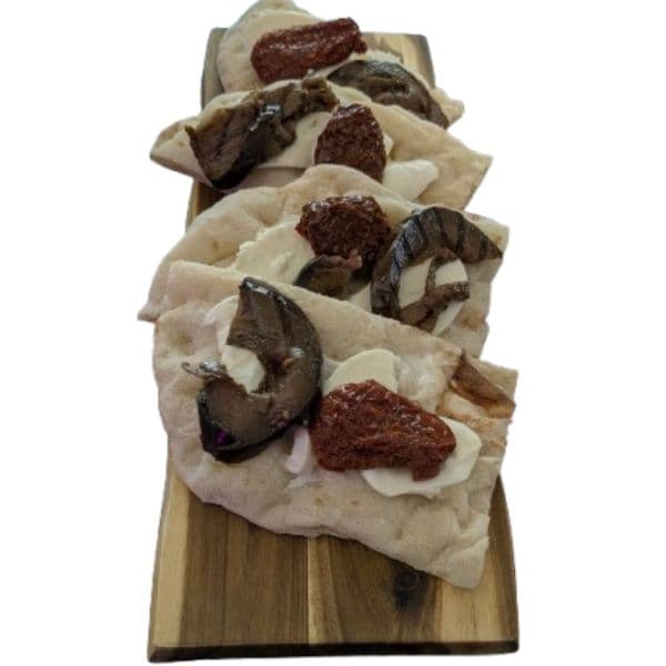 Pinsa Fiordilatte, Pomodori Secchi e Melanzane grigliate